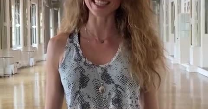 Olivia Dessolin ancienne Membre VIP, mannequin et professeur de Yoga.